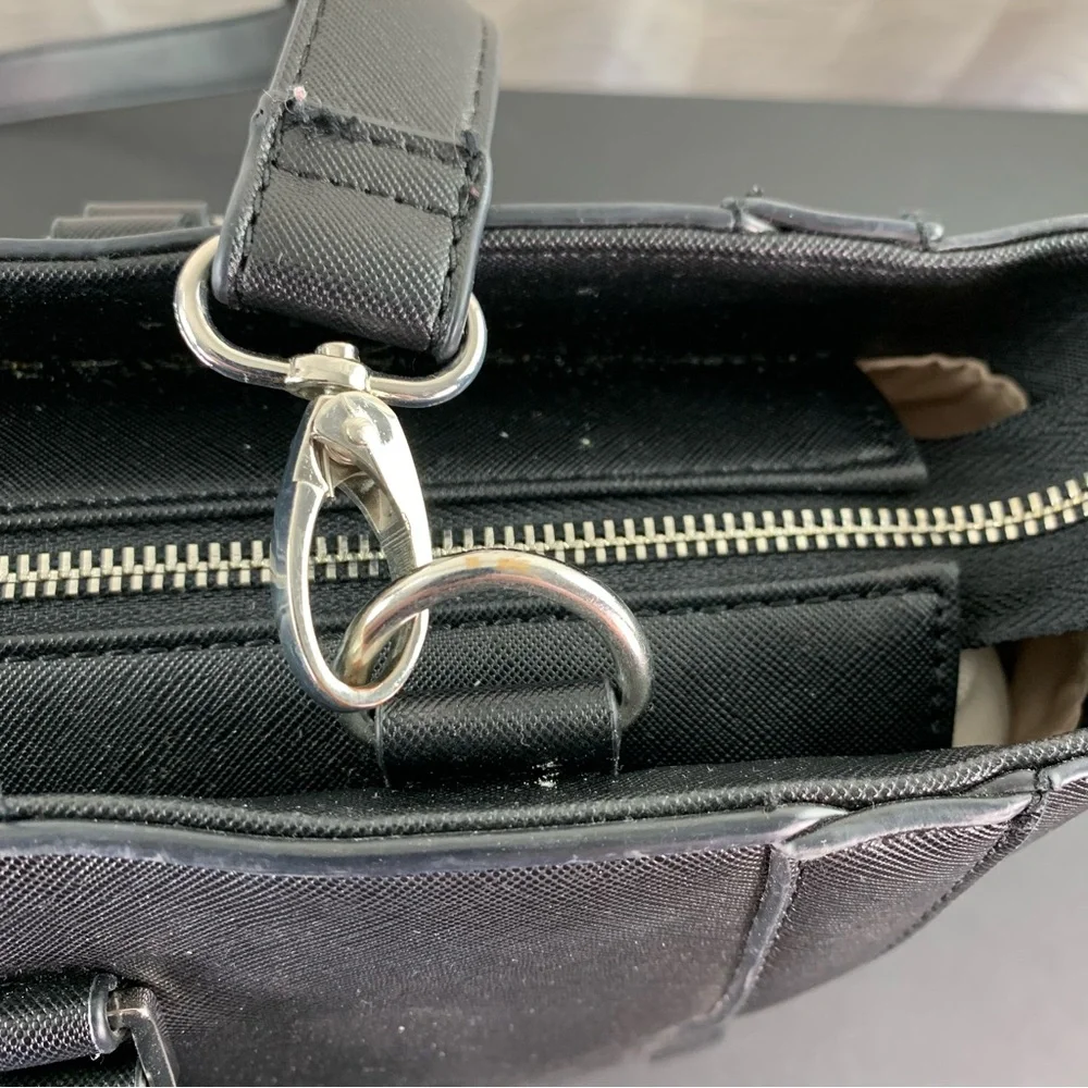 Elegant Black laptop handbag.